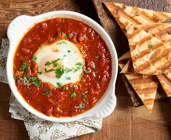 Steamed Eggs in Tomato Sauce (Shakshuka) Steamed Eggs in Tomato Sauce (Shakshuka)