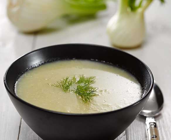 Fenyklová polévka se sýrem
