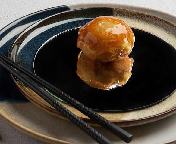 Mordiscos cristal al caramelo con crema de naranja