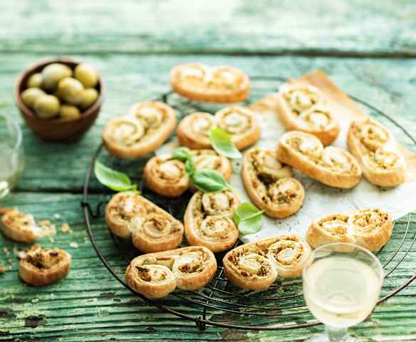 Feuilletés aux olives