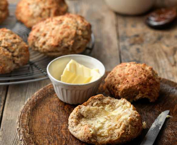 Cheddar Soda Bread Rolls