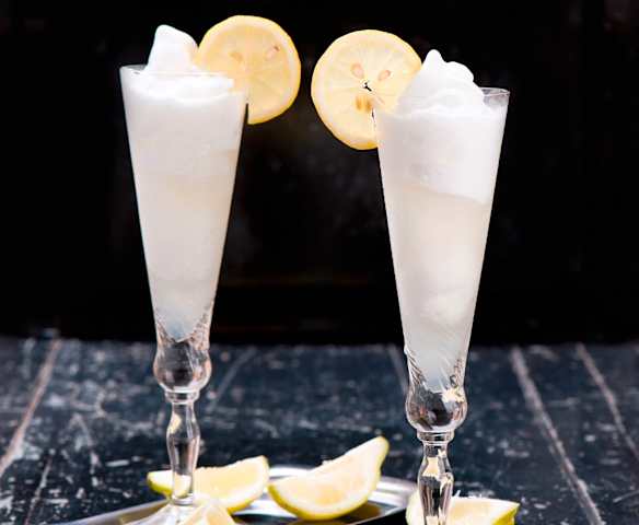 Sorbet cytrynowy z szampanem