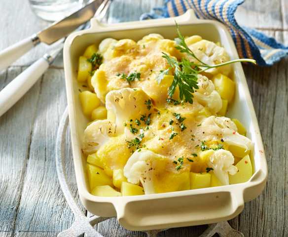 Blumenkohl-Kartoffel-Auflauf mit Parmesan