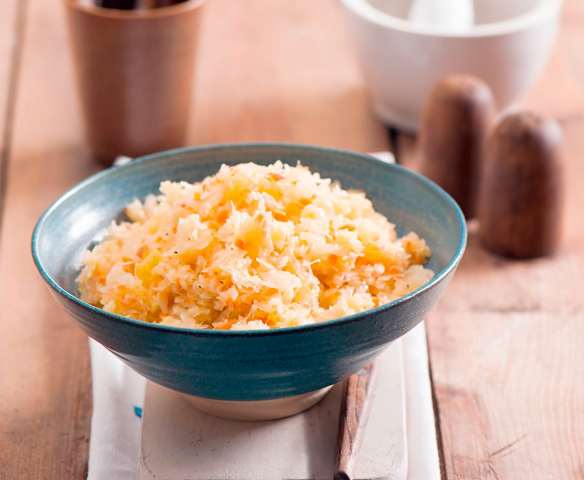 Surówka z kiszonej kapusty