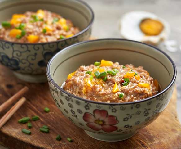 咸蛋黄蒸肉糜