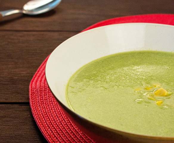 Crema de chile poblano