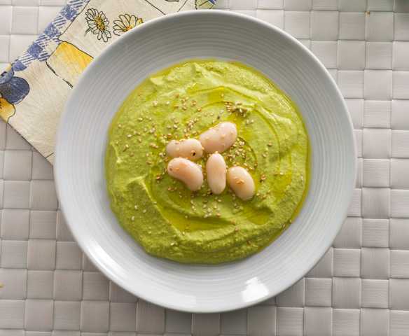 Hummus with Peas and Beans