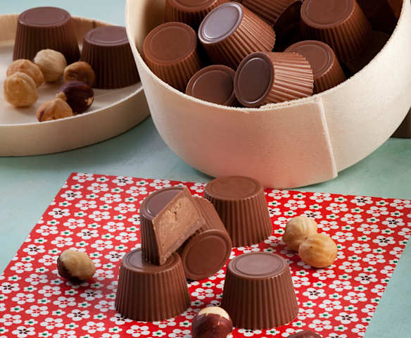 Bombons de creme de chocolate e avelã