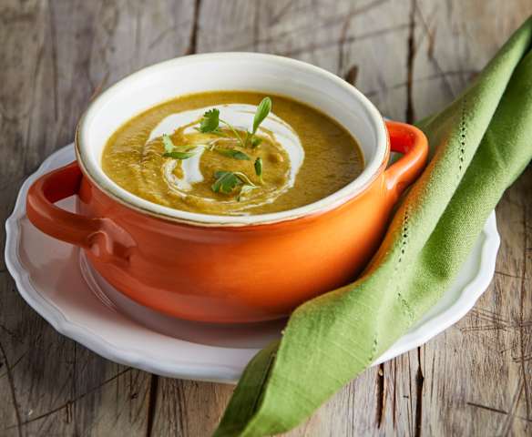Roasted Cauliflower and Kale Soup