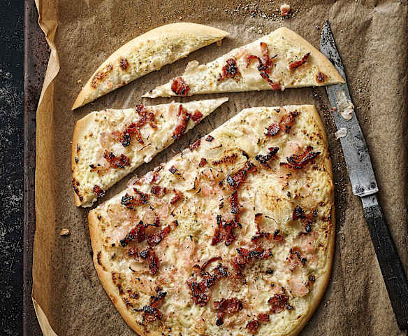 Tarte flambée au lard