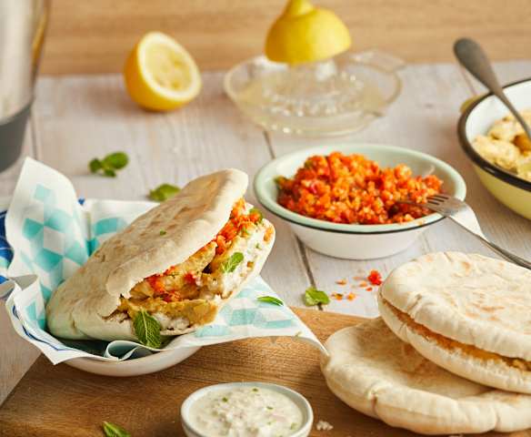 Pita à la dinde façon kebab, sauce blanche