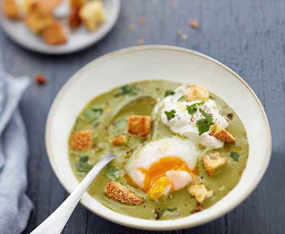 Œuf mi-mollet aux épinards