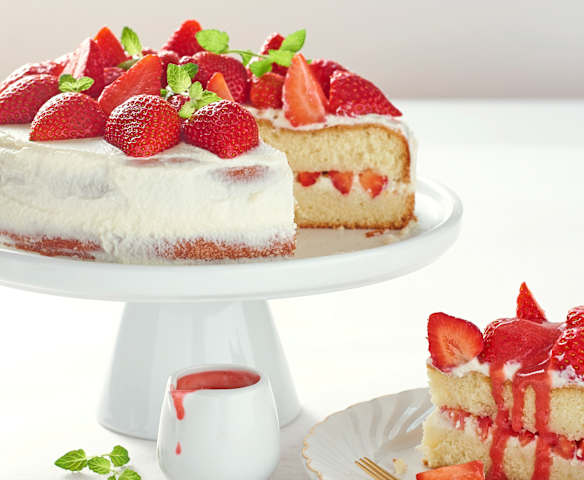 Génoise aux fraises et son coulis