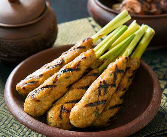 Sate Lilit (Minced Beef Satay)