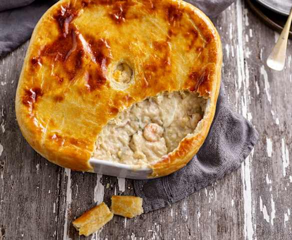 Empada de bacalhau e camarão com massa de batata