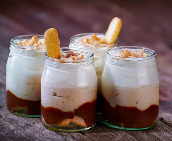Tiramisù alle noci e caramello salato