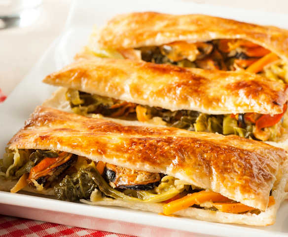 Hojaldre de mejillones y verduras