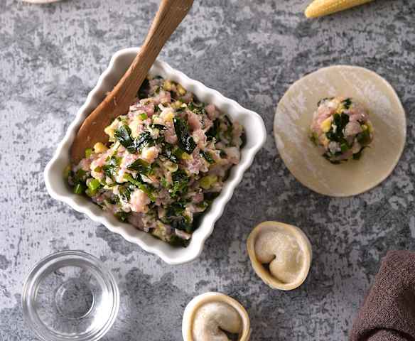 海帶芽玉米筍豬肉水餃