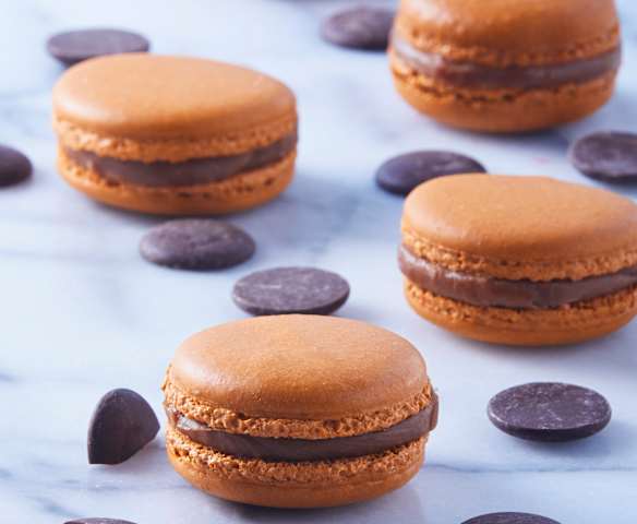 Macarrones con merengue suizo