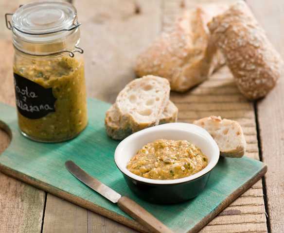 Pasta z pieczonego bakłażana