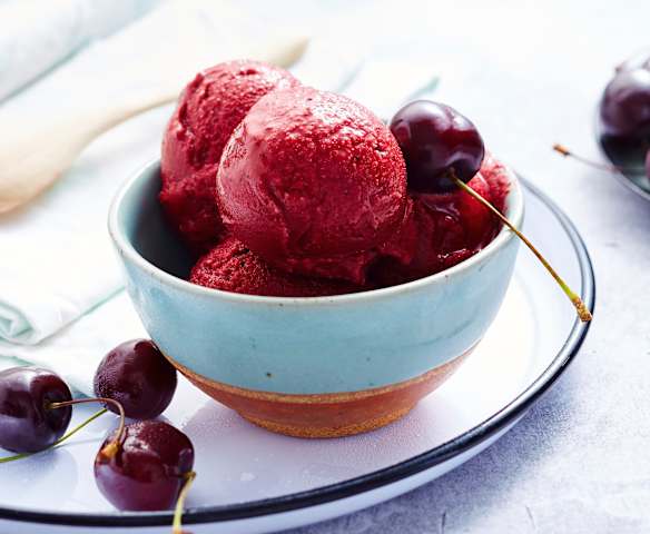 Sorbet cerise et lait de coco
