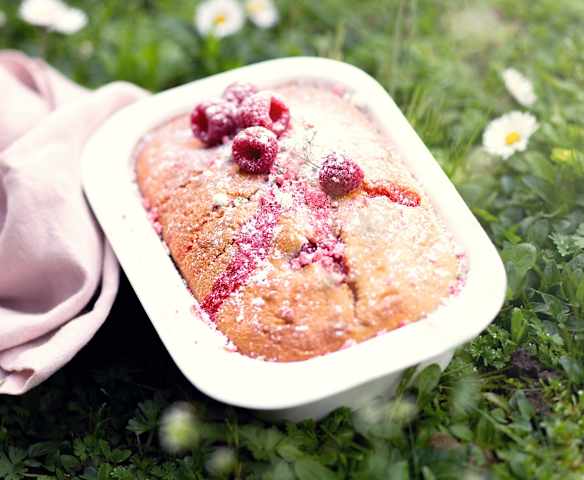 Minicakes aux pralines roses et framboises, sans gluten