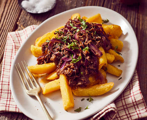 Pulled Beef mit karamellisierten Zwiebeln Pulled Beef mit karamellisierten Zwiebeln