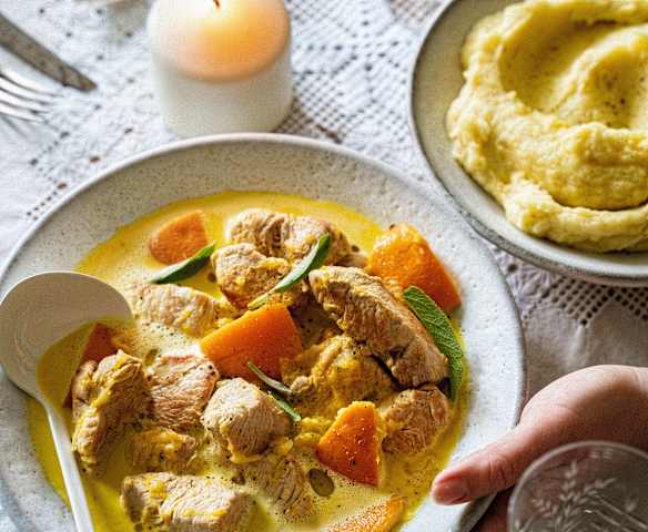 Dinde à l'orange et à la sauge, purée de panais à la cannelle
