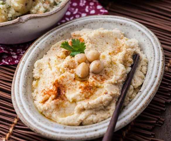 Pasta de grão de bico (homus)