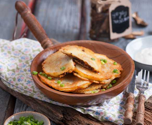 Oładki ziemniaczane z grzybami