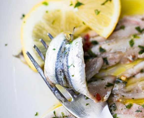 Anchois marinés au citron