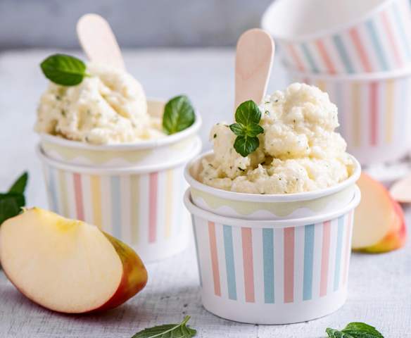 Helado de manzana y menta