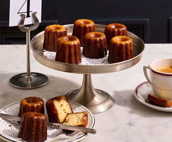 French vanilla canelé