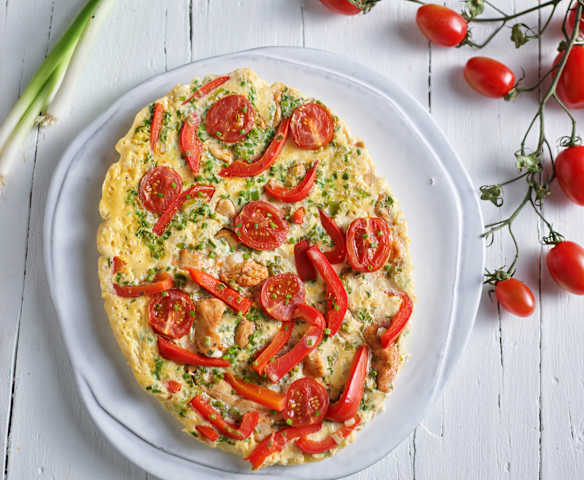 Omelette con pollo