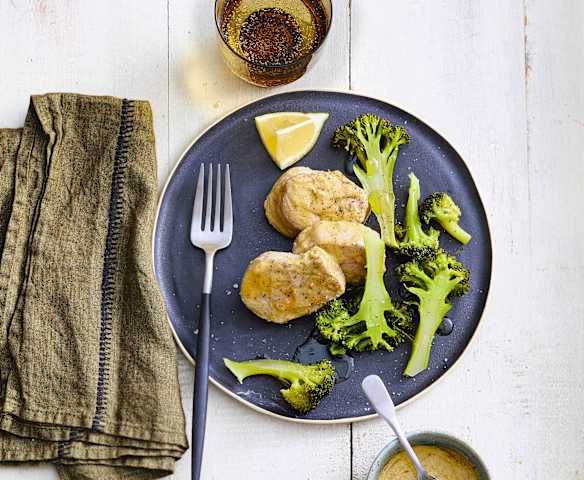 Filet mignon de porc mariné et brocoli