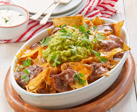Nachos com chilli beans e guacamole - México