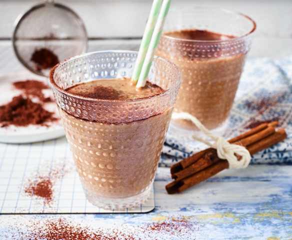 Avocado-Kakao-Smoothie