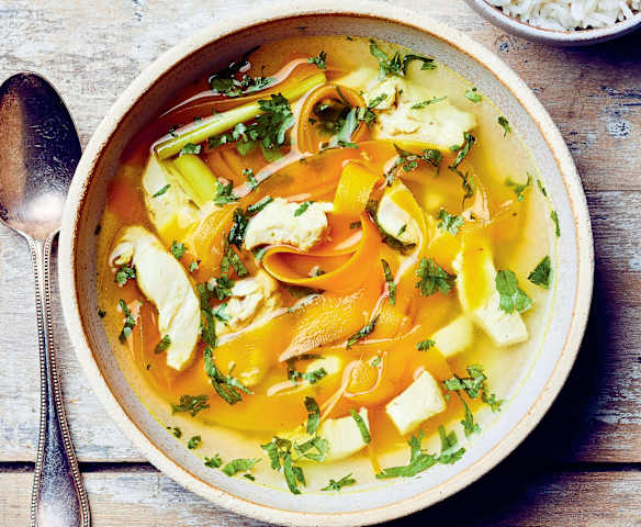 Poulet à la citronnelle, curcuma et riz basmati