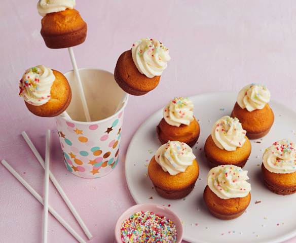 Minicupcakes façon sucettes Minicupcakes façon sucettes