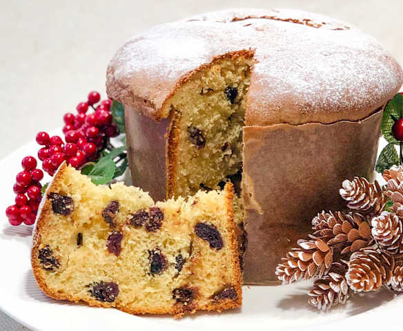 Panetone de cranberry e chocolate