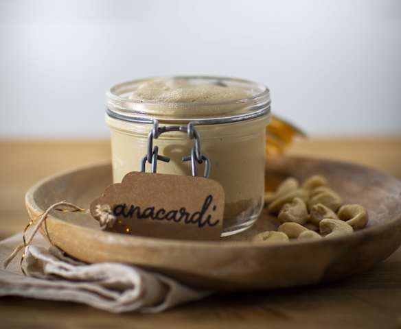 Crema di anacardi