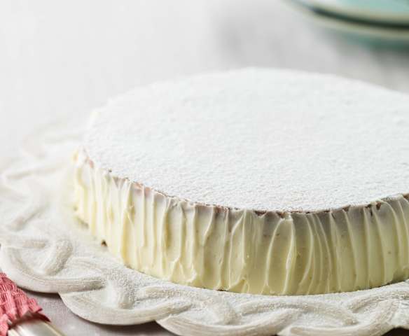 Bolo de iogurte com creme de manteiga