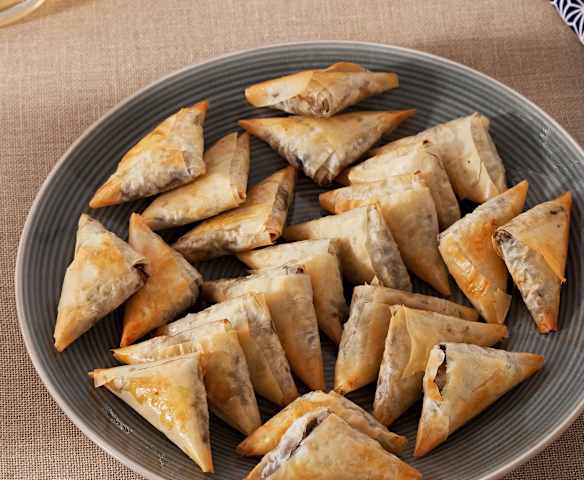 Samosas de morcilla de berenjena