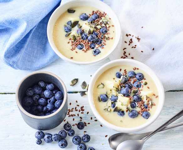 Smoothie bowl z ananasa