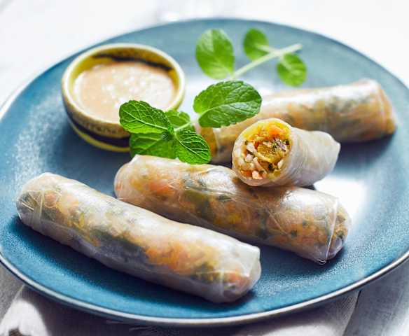 Summer Rolls mit Erdnusssauce