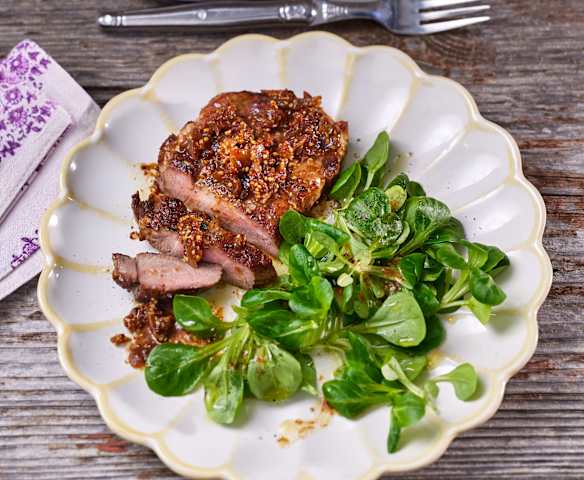 Nackensteaks aus der Bier-Marinade
