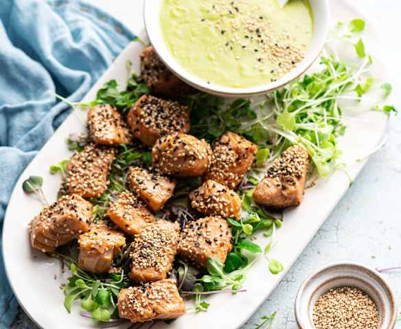 Sesame salmon and pea soup