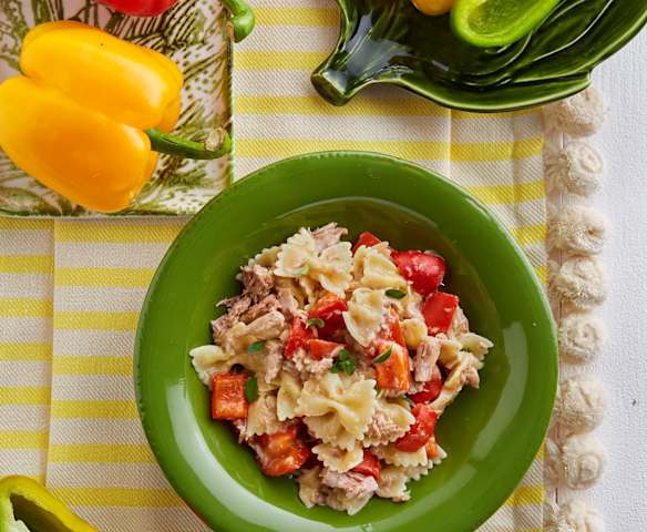 Farfalle ai peperoni e tonno