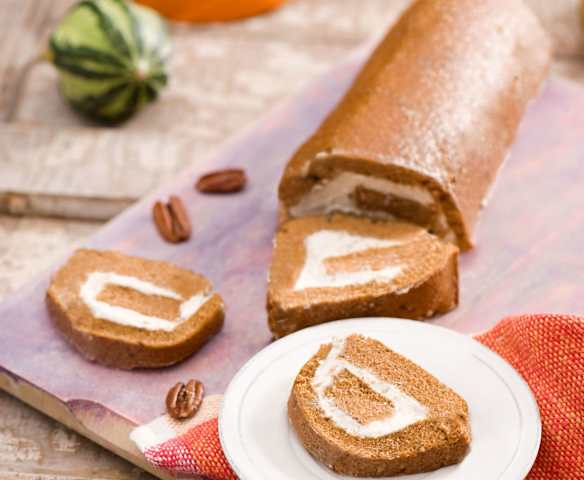 Rolada dyniowa z orzechami pecan