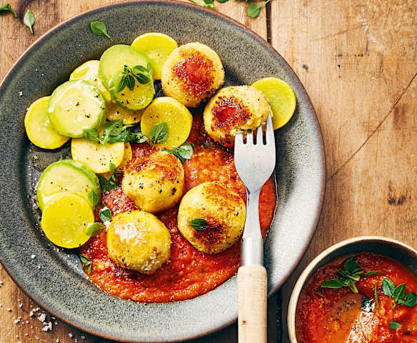 Boulettes lentilles corail-coco et sauce tomate
